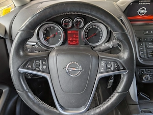 Opel Zafira Tourer Baujahr 2015