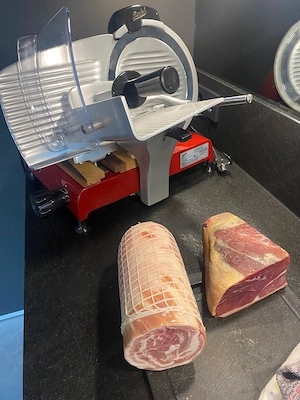 Grabkreuz mit Grablaterne