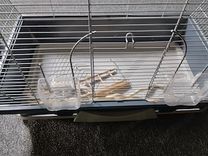 Biete großen Vogelkäfig 