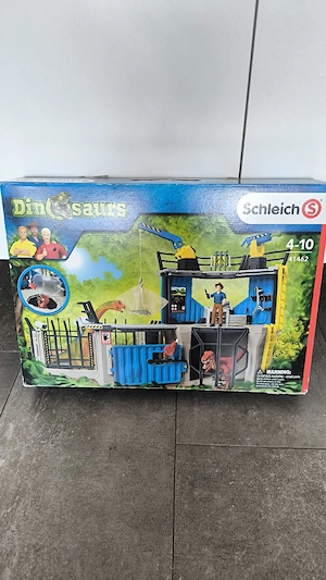 Schleich Dino Station 