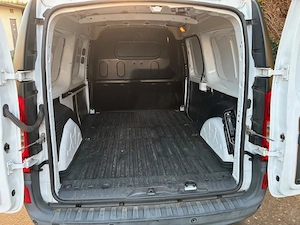 Mercedes Citan 111 eZ Dez 2015 TÜV neu Bild 2