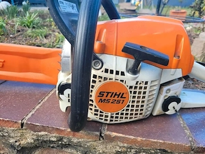 Stihl MS 251 Motorlettensäge