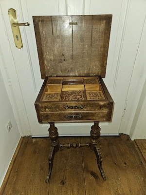 Antik! Schöner, alter Biedermeier Tisch Nähtisch mit Deckel und 2 Schubladen! Rarität! Bild 9