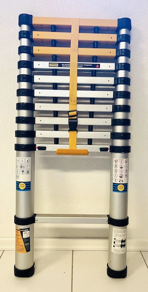 Leiter ausziehbar, neuwertig 