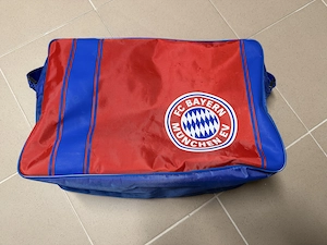 FC Bayern München Sporttashe Größe ca. 50x30x20cm Bild 4