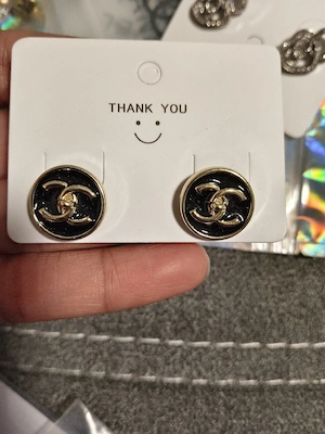 Chanel Ohrringe upcycling mit gestmple