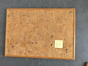 Kork - Pinwand 50x70 cm - Holzrahmen - gut erhalten