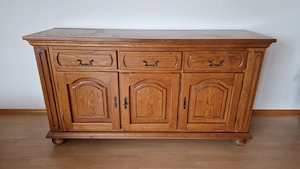 Kommode aus Massivholz