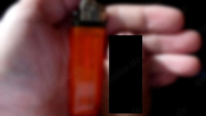 Schwänzchen-klein hing allein