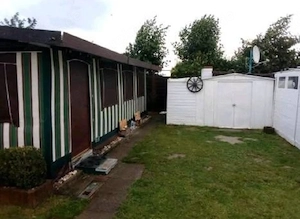 Wohnwagen mit festen Vorzelt