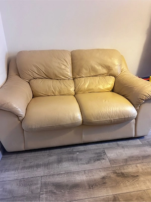 2-Sitzige Ledercouch. Gut erhalten -  Albstadt Ebingen