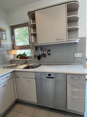   Hochwertige LEICHT-Küche inkl. Premium-Geräten   Top Zustand!  