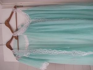 2 Teile Vintage Morgenmantel Nachthemd Neglige nylon Perlon 