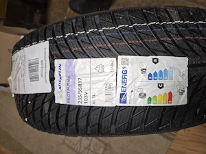 Neue Winterreifen Originale Mercedes Alufelgen 