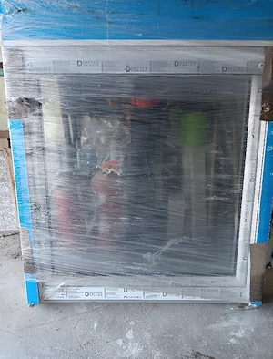 Fenster weiß RC2 mit Rolladenaufsatz 