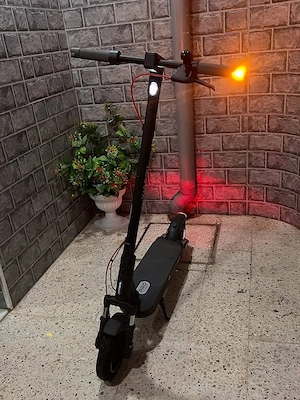 Xiaomi 5 Pro Scooter neuwertig, kaum genutzt