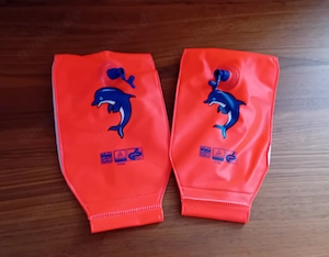 Schwimmflügel, Schwimmring, Schwimmbrett, Taucherbrille