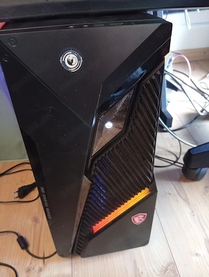 Gaming Tower inkl. Zubehör Beschreibung in den Bildern
