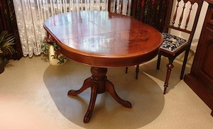 Herrenzimmer Sitzgruppe (Rundtisch, 4 Stühle) Deutsch um 1880 