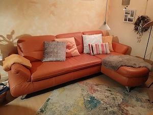 Ledergarnitur - in 2 Teilen transportierbar - Stoffrücken grau --- nur Selbstabholung ---