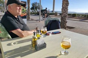 Welche Frau bringt mir das Lecken bei ? 