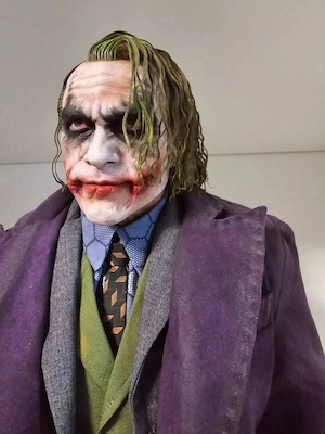 Joker - Der dunkle Ritter JND Studios Hyperreal 13 Scale Statue Bild 9