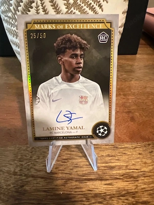 2023-24 Topps Stadium Chrome - LAMINE YAMAL - Marks of excellence ON CARD 50