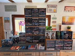 Große DVD-Sammlung zu verkaufen