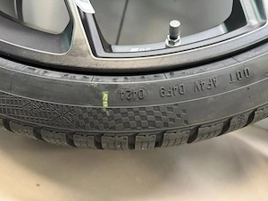 Original Audi 22 Zoll RS6 RS7 4K C8 Performance Schmiede Winter Räder