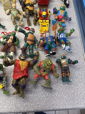 Teenage Mutant Ninja Turtles Sammlung 120 Figuren Playmates TMNT
