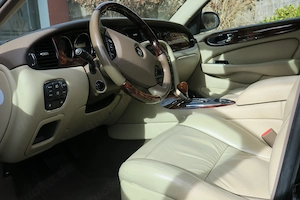 Jaguar XJ lang LWD    TÜV bis 4. 2028  Bild 4