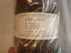 23 x 200 g Strickgarn, 4-fädig 740m braun neu OVP Bild 6