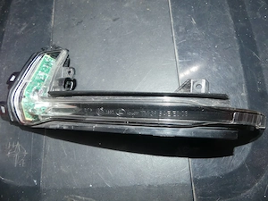 8K0 949 101C Blinker links Audi A4