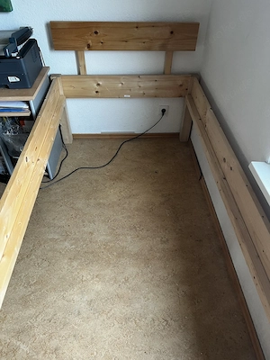 Massivholzbett Holzbett Bett 1m x 2 m Massivholz Gestell Lattenrost Matratze Seniorenbett