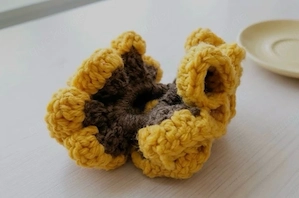 Handgemachte flauschige Scrunchies   Haargummis