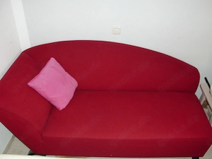 " rote Sitzcouch "