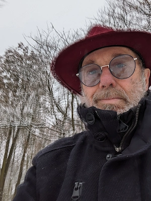 Lebens und Liebesfreudiger Mann sucht Partner..