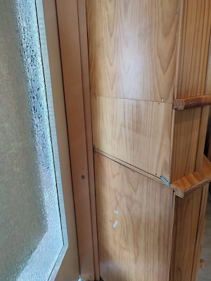 holzschrank Bild 4