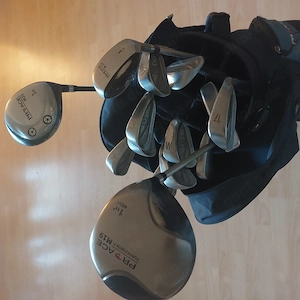 KOMPLETTES GOLF-SET zum freudigen Golfen