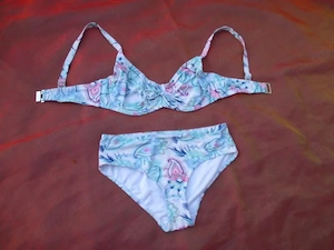 NEU ungetragen Hippie Festival Paisley Blumen Blüten Flower Power Bügel Bikini "bpc" Gr. 38-40  S-M 