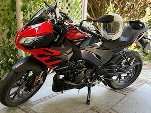 Aprillia Tuono 125