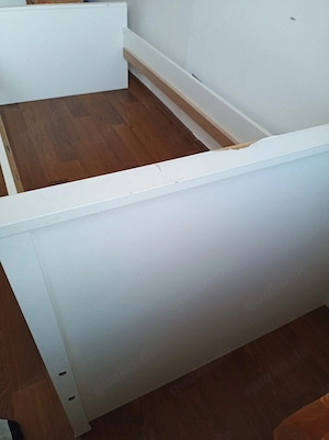 Bett 90x200 Liegefläche zu verschenken 
