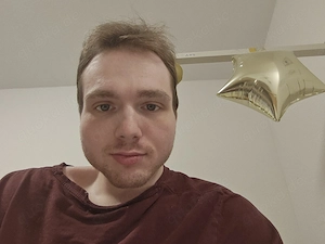 31 Jährige Bettlägerige Jungfrau sucht Frau für erstes sexuelles Erlebnis