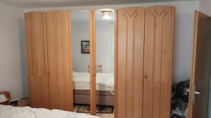 Schöner Schlafzimmerschrank