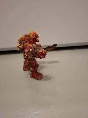 Schleich Eldrador Creatures Lava Golem mit Waffe (42447)