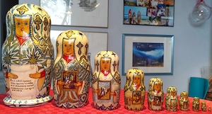 Russische Puppe 10-teilige Rarität mit Signatur, 30 cm hoch