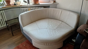 Riesengroßes Sofa