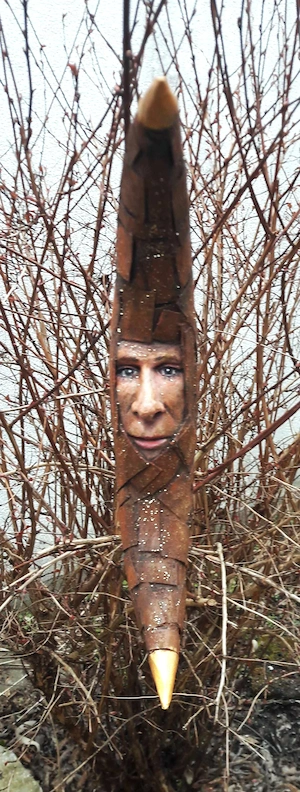 Kleinplastik    Mond  Skulptur   Statue  - Plastik