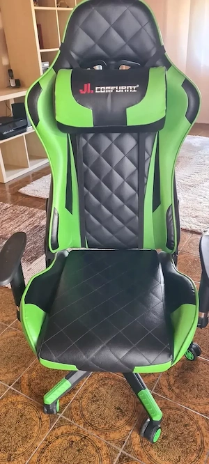 Gaming Stuhl, Kunstleder