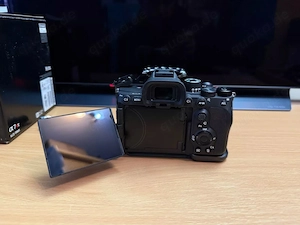 Sony Alpha a7R V 61MP Spiegellose Systemkamera mit 3681 Auslösungen in Top Zust